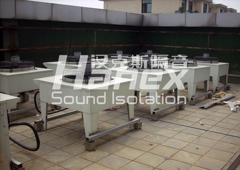 臺(tái)州市公安局中央空調(diào)噪聲治理現(xiàn)場(chǎng) 臺(tái)州市公安局中央空調(diào)噪聲治理現(xiàn)場(chǎng)